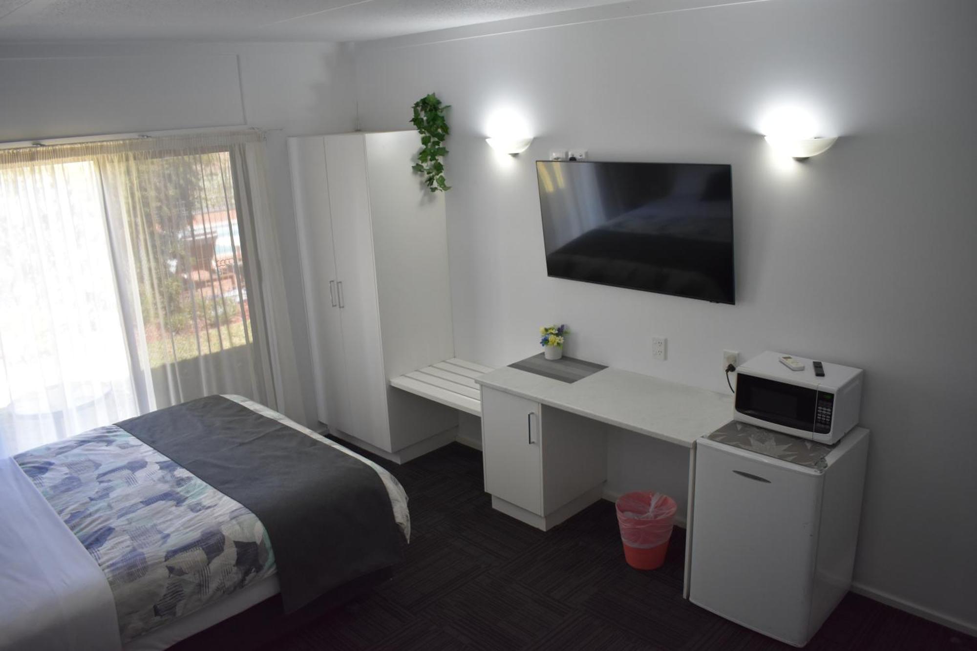 Riviana Motel Deniliquin Zewnętrze zdjęcie