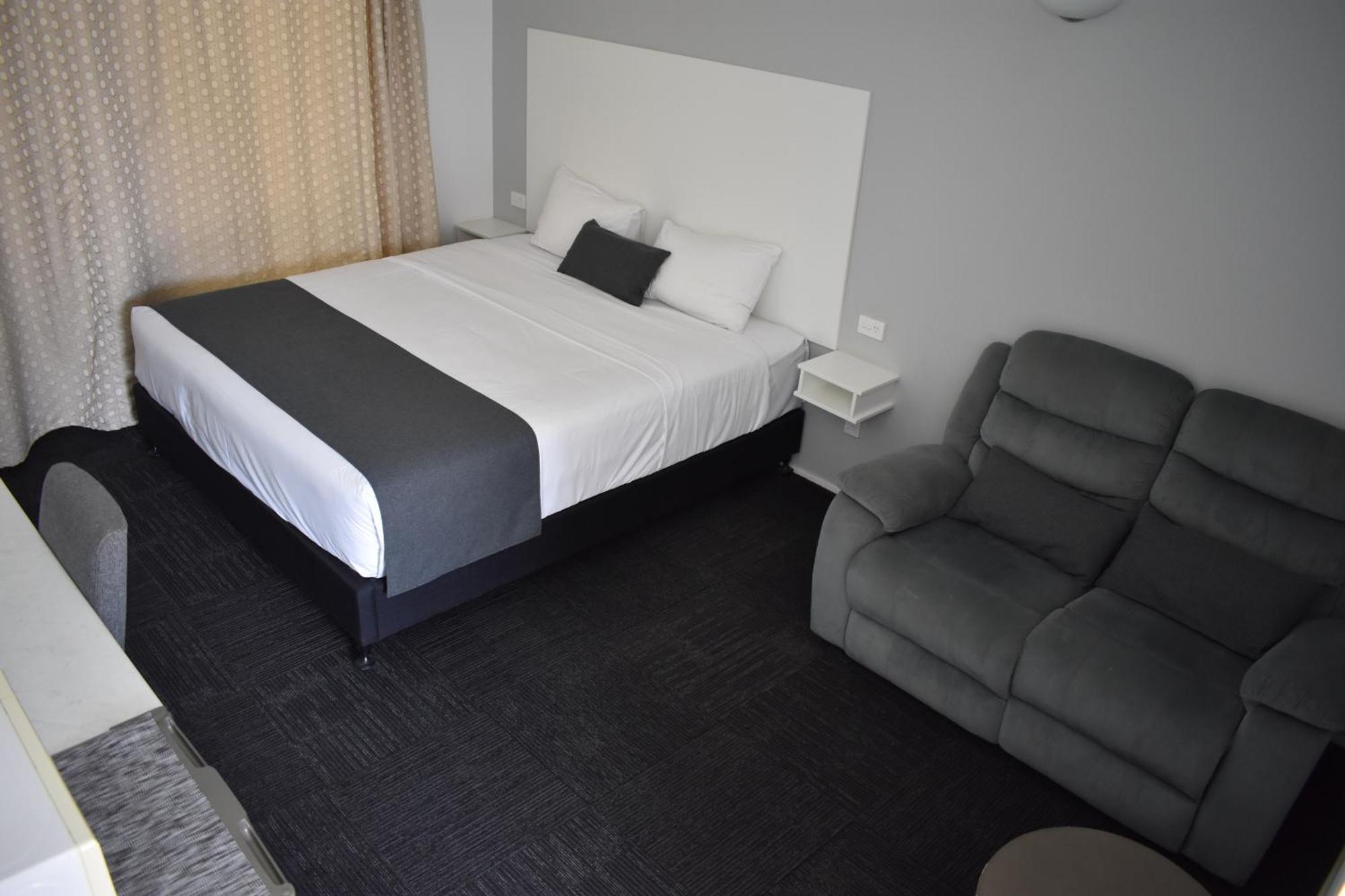 Riviana Motel Deniliquin Zewnętrze zdjęcie
