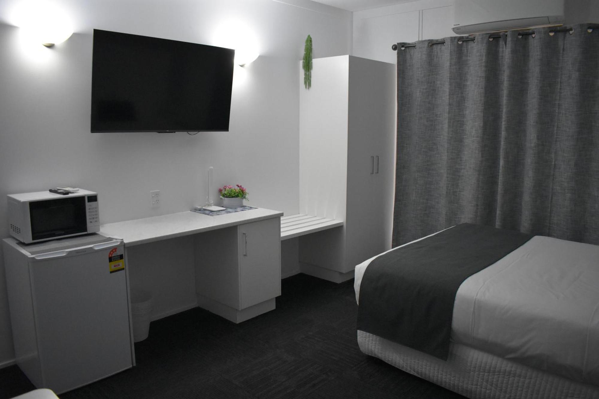 Riviana Motel Deniliquin Zewnętrze zdjęcie
