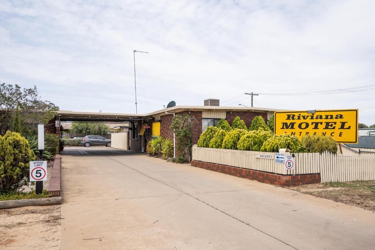 Riviana Motel Deniliquin Zewnętrze zdjęcie